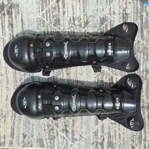 Diamond‎ Umpire Shin Guards DLG-UMP LITE 170 OSFA Black Adjustable Straps
